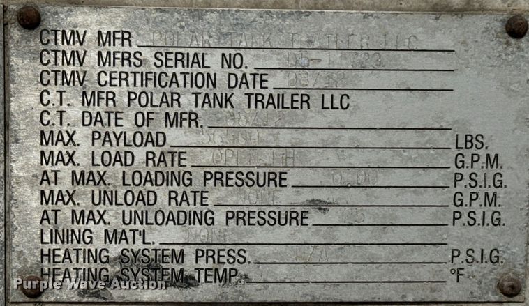 image for item DX0796 2013 Polar tank trailer