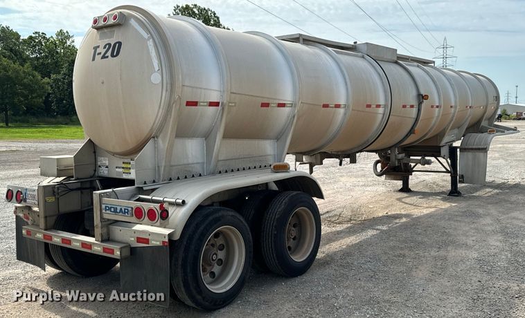 image for item DX0797 2016 Polar tank trailer