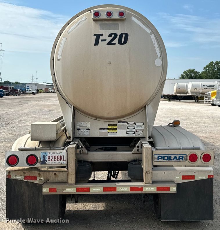 image for item DX0797 2016 Polar tank trailer