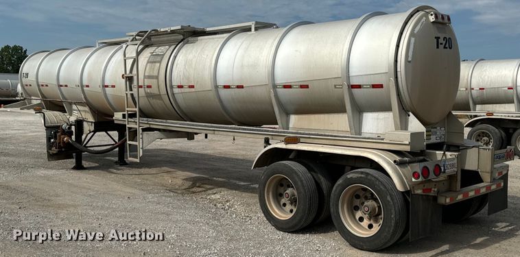 image for item DX0797 2016 Polar tank trailer