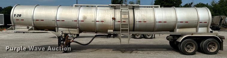 image for item DX0797 2016 Polar tank trailer
