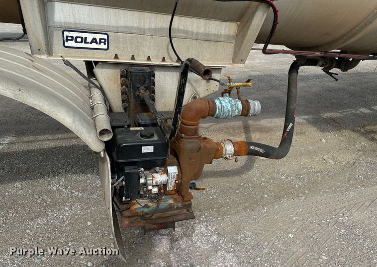 image for item DX0797 2016 Polar tank trailer