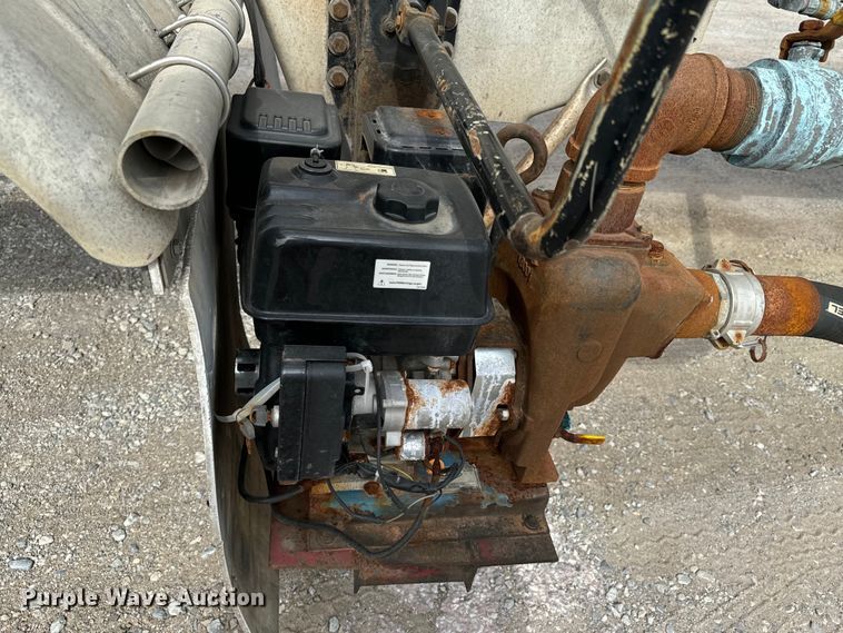 image for item DX0797 2016 Polar tank trailer