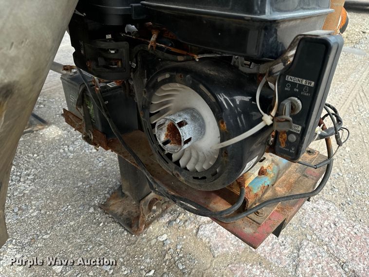 image for item DX0797 2016 Polar tank trailer