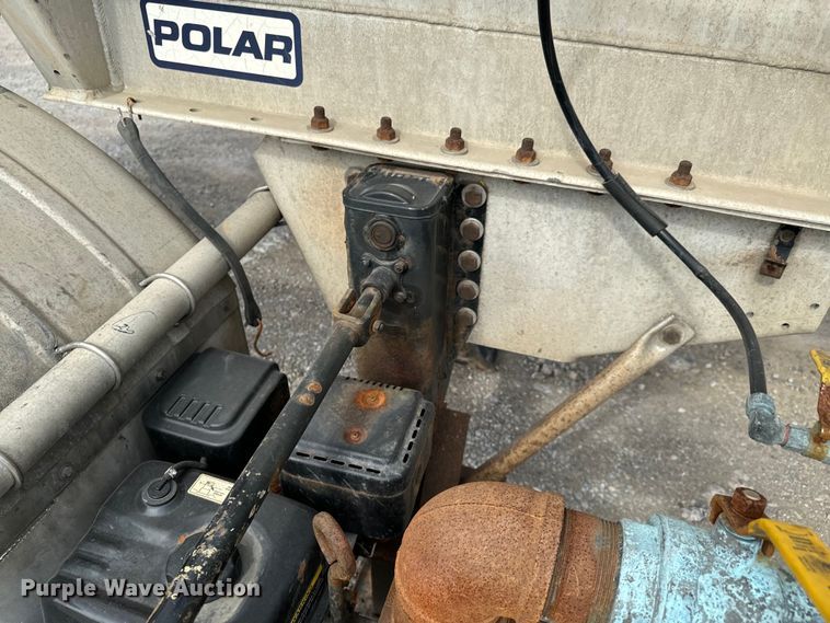 image for item DX0797 2016 Polar tank trailer