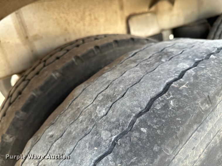 image for item DX0797 2016 Polar tank trailer