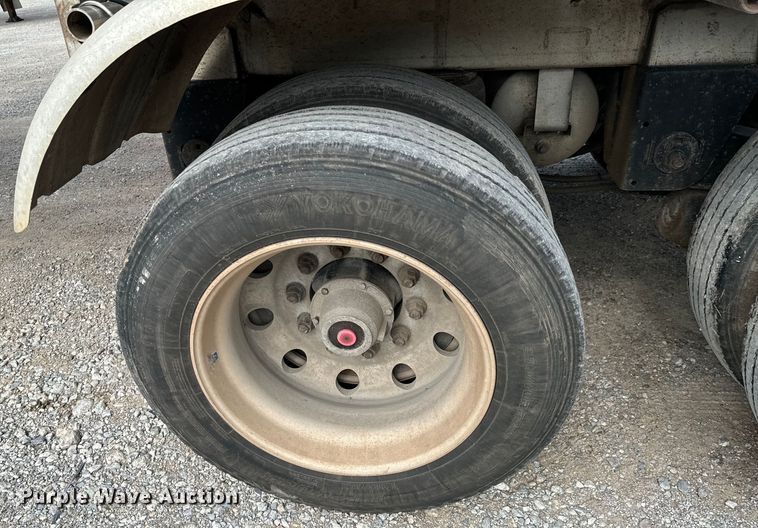 image for item DX0797 2016 Polar tank trailer