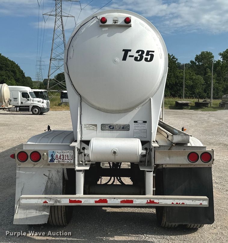 image for item DX0798 2014 Polar tank trailer