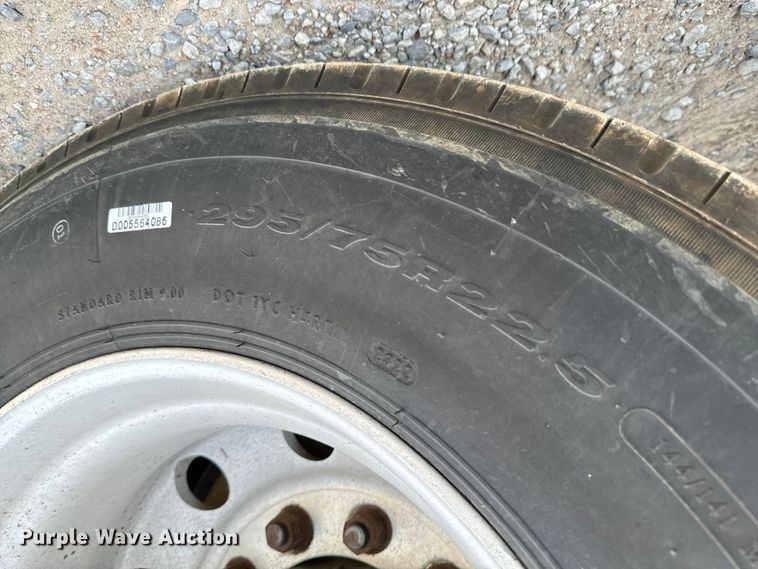 image for item DX0798 2014 Polar tank trailer