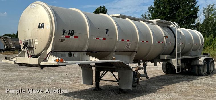 image for item DX0799 2015 Polar tank trailer