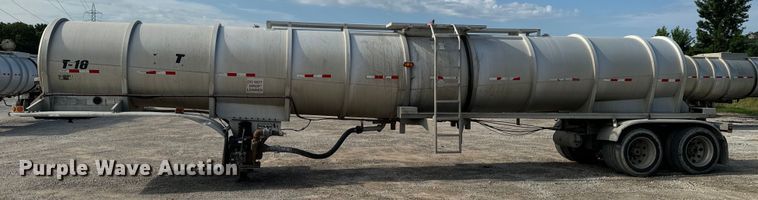 image for item DX0799 2015 Polar tank trailer