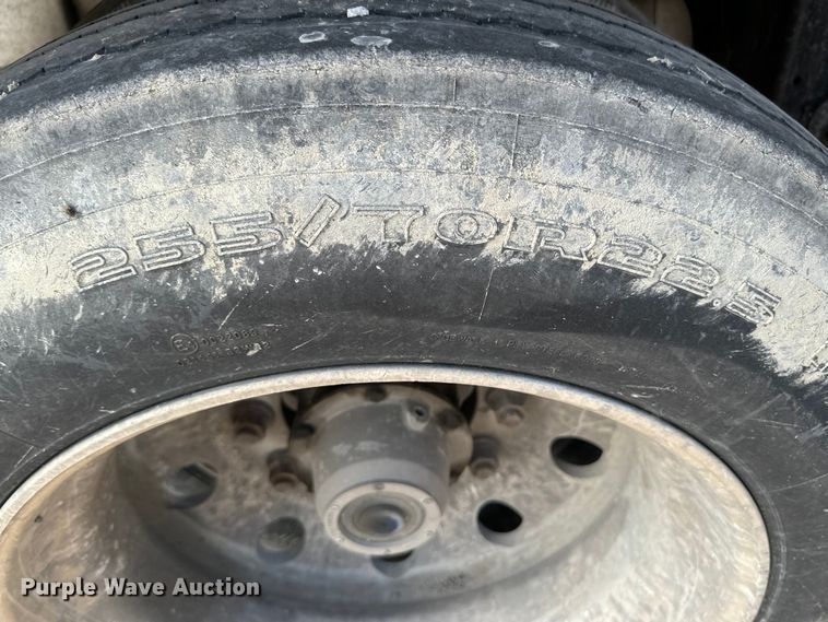 image for item DX0799 2015 Polar tank trailer