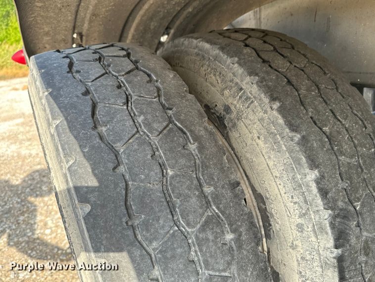 image for item DX0799 2015 Polar tank trailer