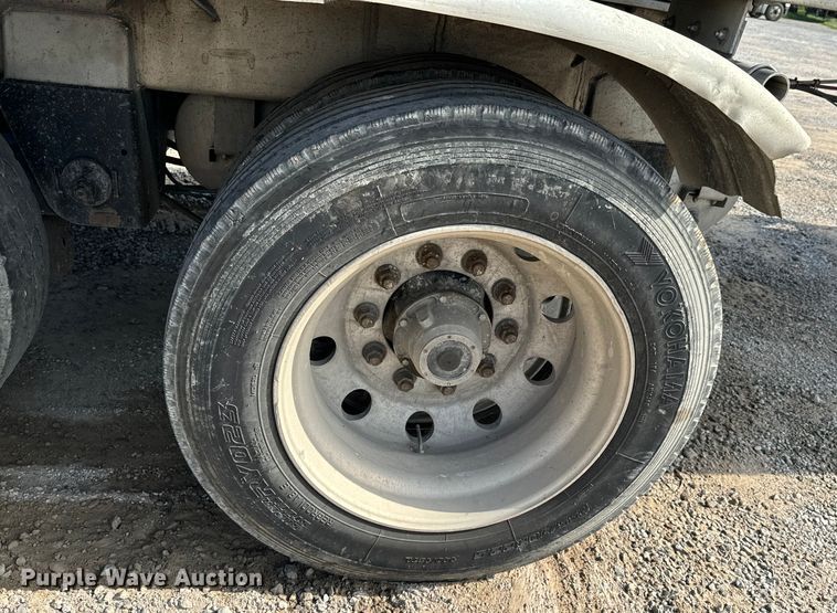 image for item DX0799 2015 Polar tank trailer