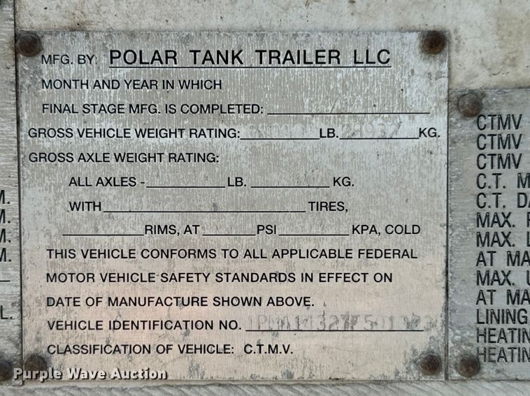 image for item DX0799 2015 Polar tank trailer