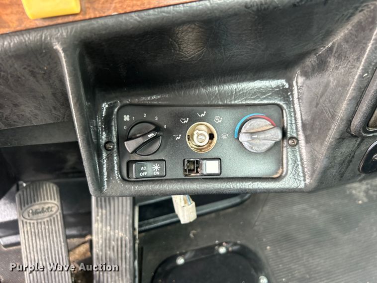 image for item EG0679 1996 Peterbilt  377 semi truck