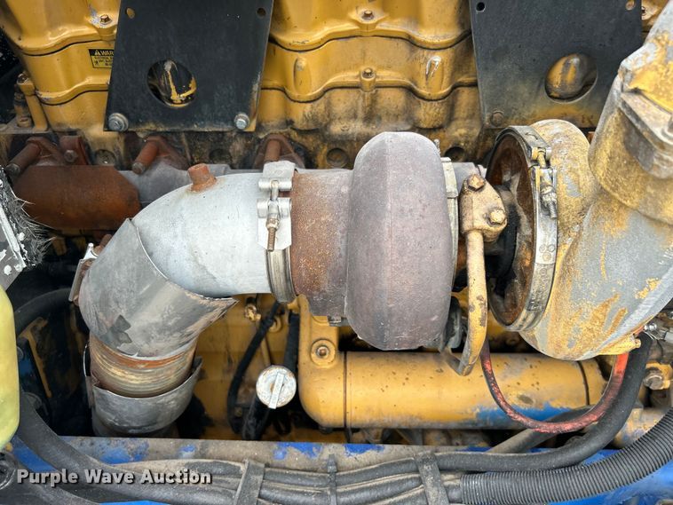 image for item EG0679 1996 Peterbilt  377 semi truck