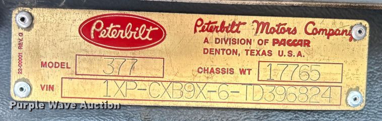 image for item EG0679 1996 Peterbilt  377 semi truck