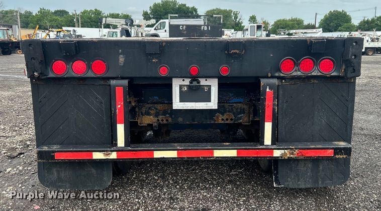 image for item EG0685 2007 Wabash SF-650H S2 flatbed trailer