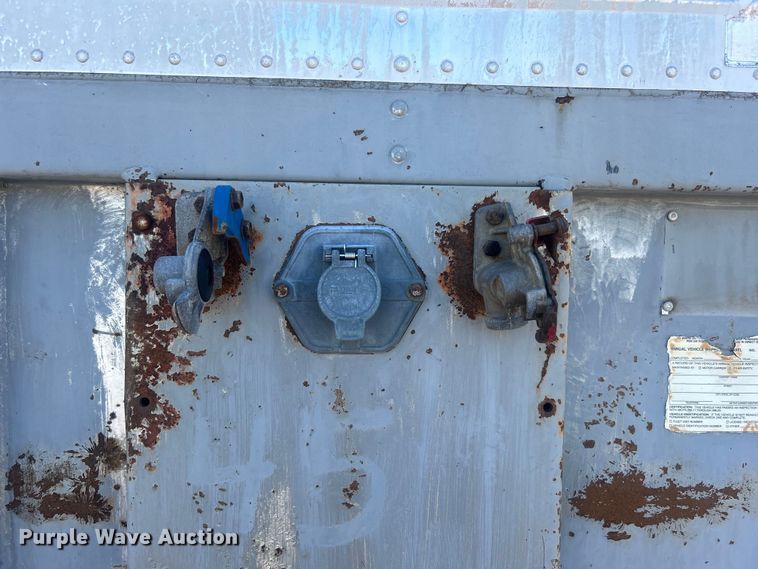 image for item EG0696 1982 Hobbs dry van trailer