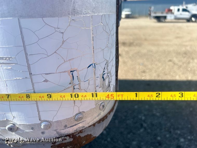 image for item EG0696 1982 Hobbs dry van trailer