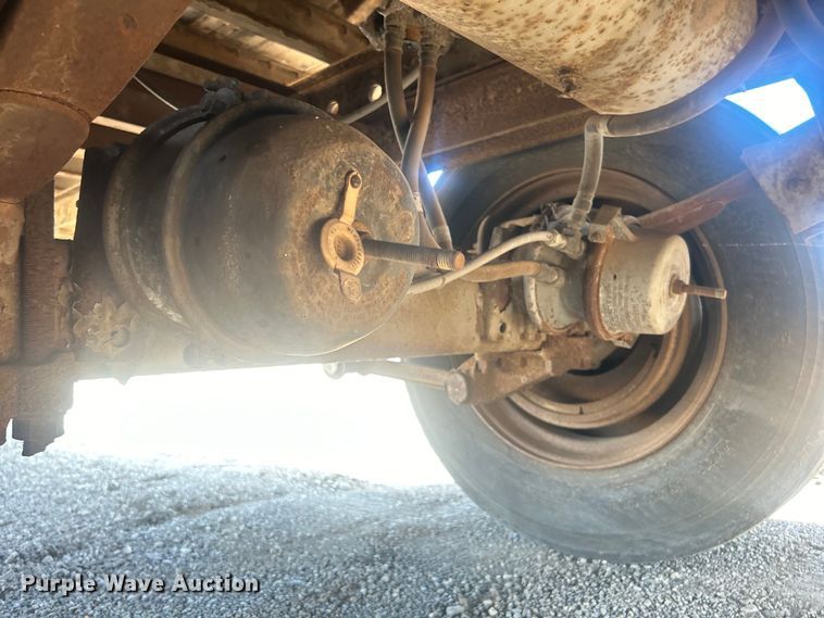 image for item EG0696 1982 Hobbs dry van trailer