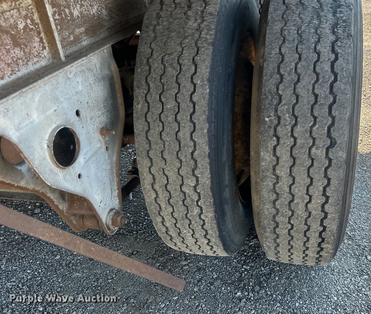 image for item EG0696 1982 Hobbs dry van trailer