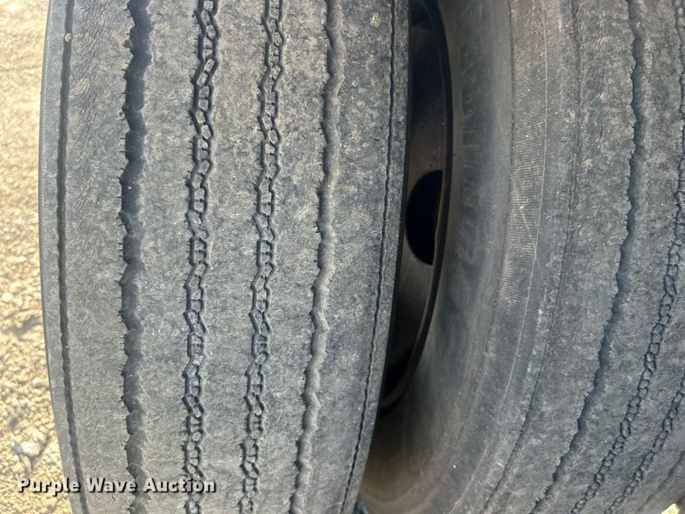 image for item EG0696 1982 Hobbs dry van trailer