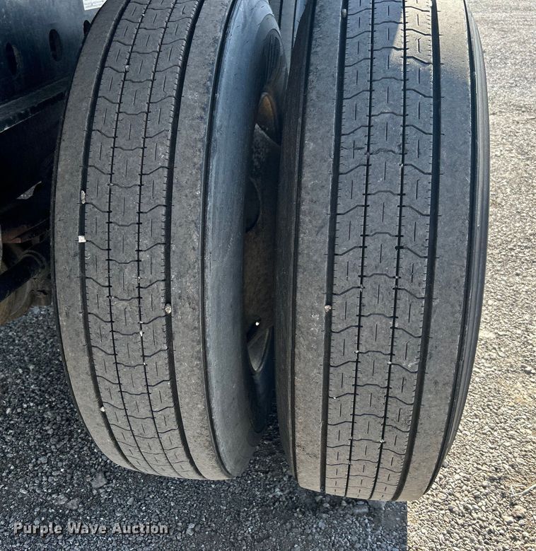 image for item EG1474 2003 Great Dane GPS248 flatbed trailer