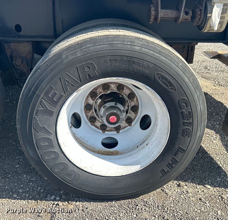 image for item EG1474 2003 Great Dane GPS248 flatbed trailer