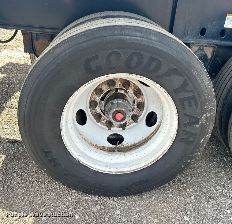 image for item EG1474 2003 Great Dane GPS248 flatbed trailer