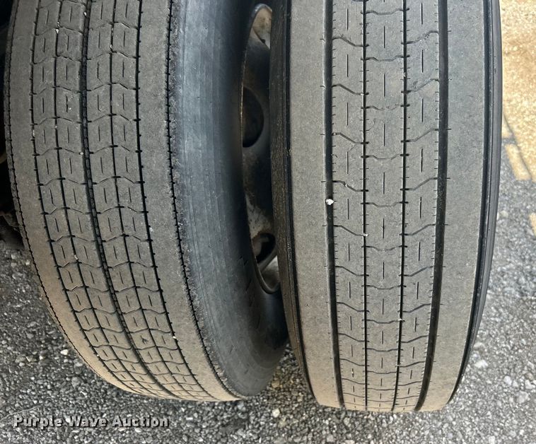 image for item EG1474 2003 Great Dane GPS248 flatbed trailer