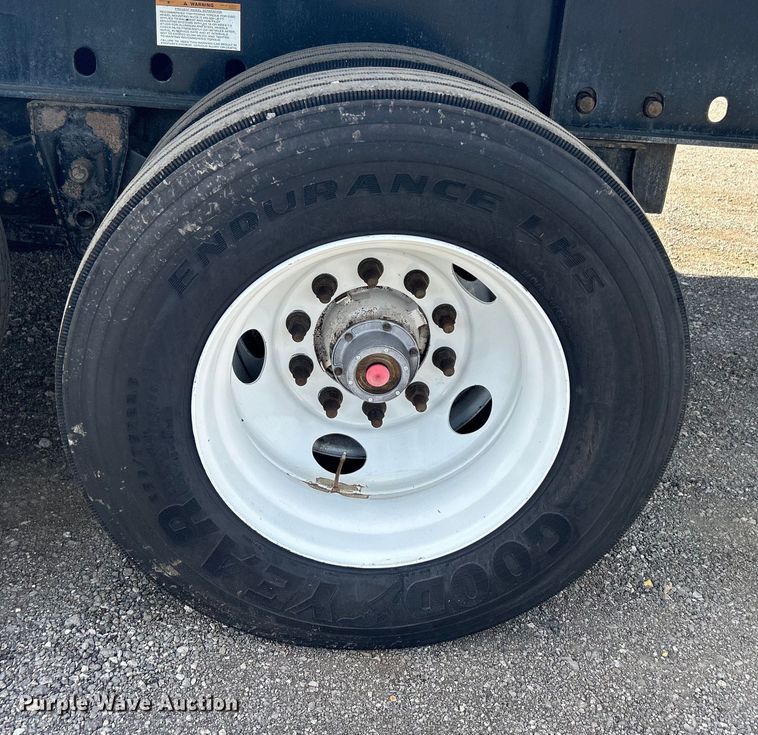 image for item EG1474 2003 Great Dane GPS248 flatbed trailer