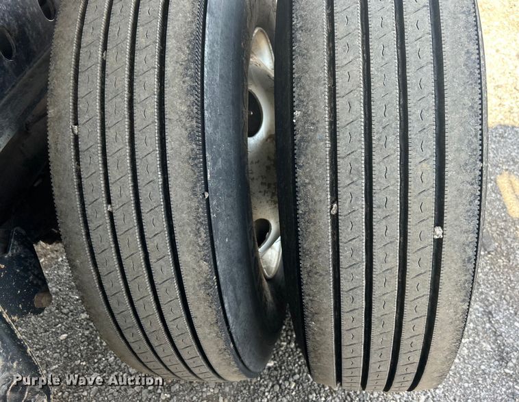 image for item EG1474 2003 Great Dane GPS248 flatbed trailer