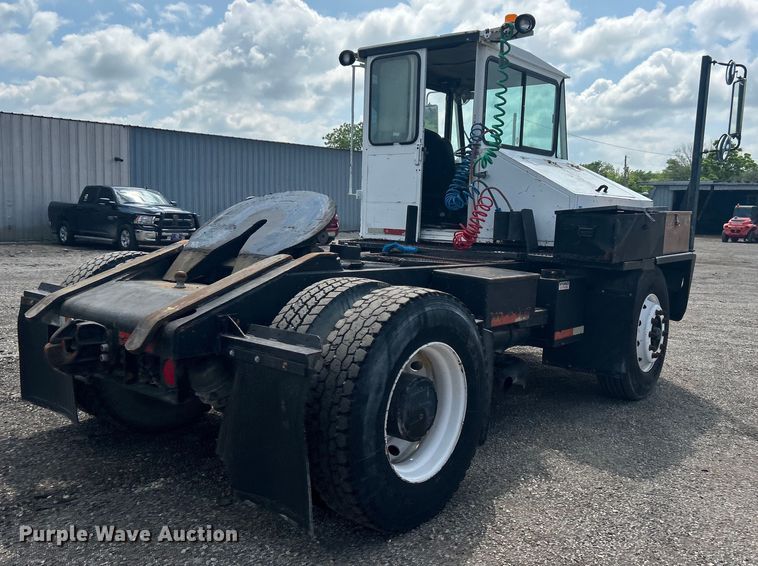 image for item EG1543 1986 SISU USA 5984 yard truck