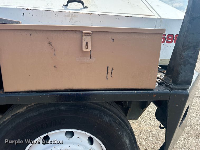 image for item EG1543 1986 SISU USA 5984 yard truck