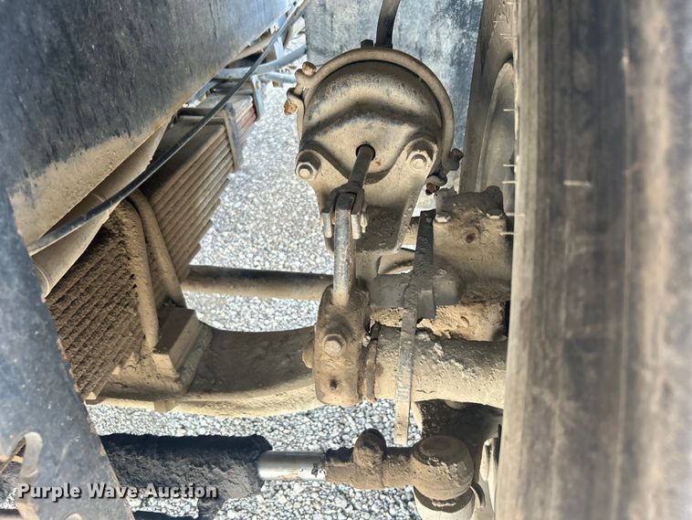 image for item EG1543 1986 SISU USA 5984 yard truck