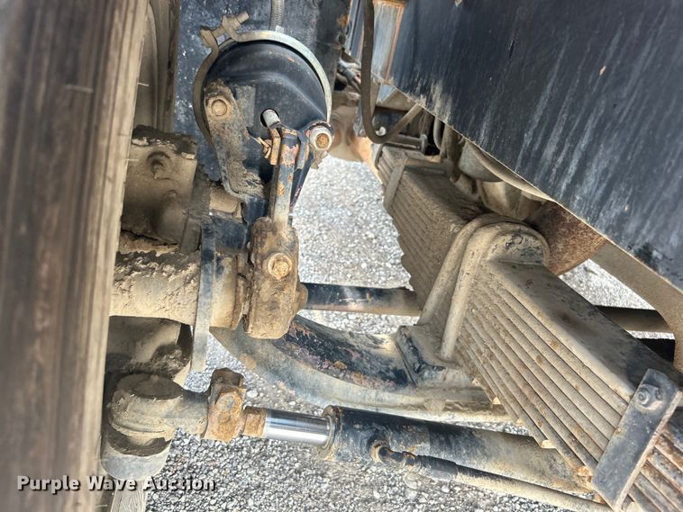 image for item EG1543 1986 SISU USA 5984 yard truck