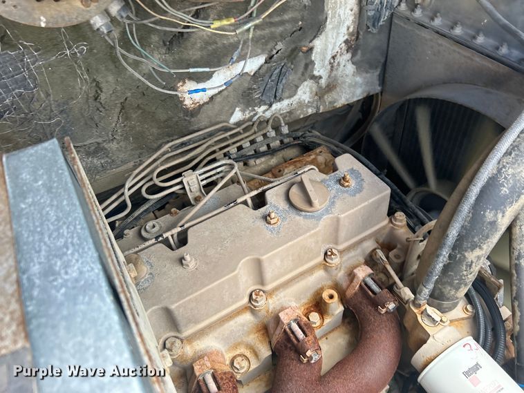 image for item EG1543 1986 SISU USA 5984 yard truck