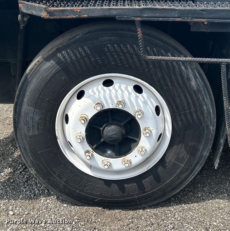 image for item EG1543 1986 SISU USA 5984 yard truck