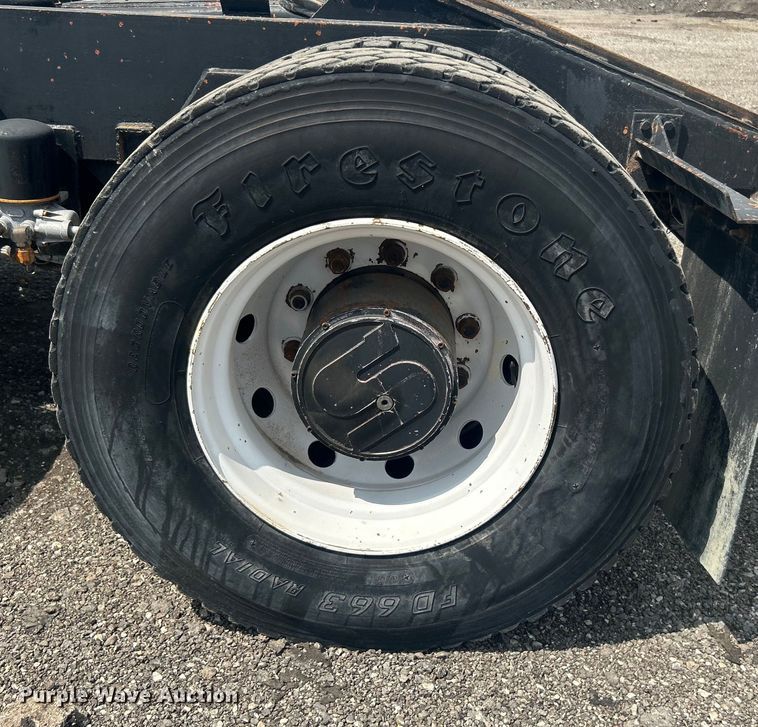 image for item EG1543 1986 SISU USA 5984 yard truck