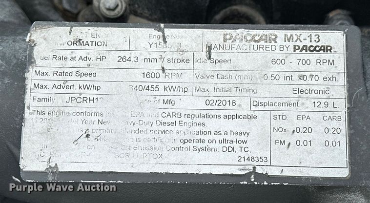 image for item EG1629 2019 Peterbilt  579 semi truck