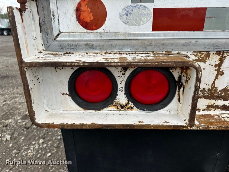 image for item EG1635 1991 Lufkin TFV-IP dry van trailer