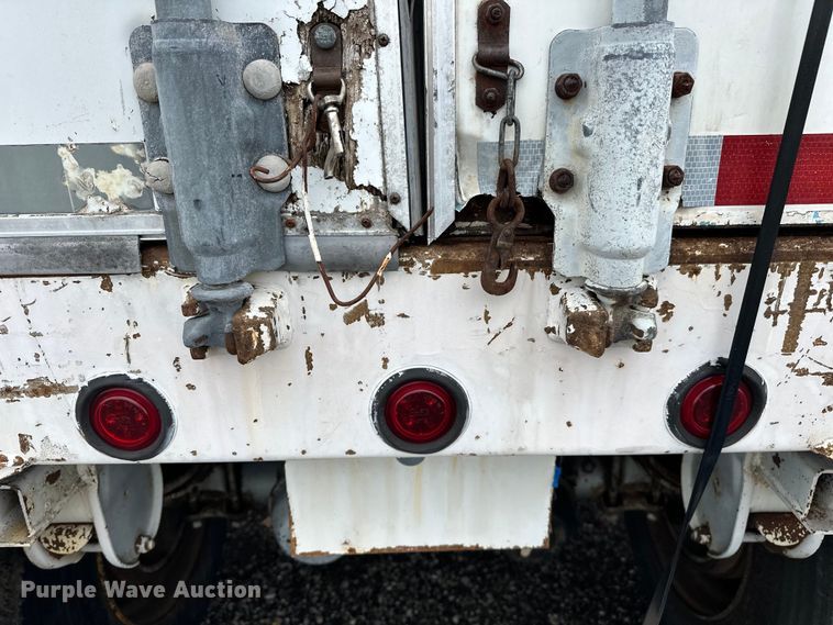 image for item EG1635 1991 Lufkin TFV-IP dry van trailer