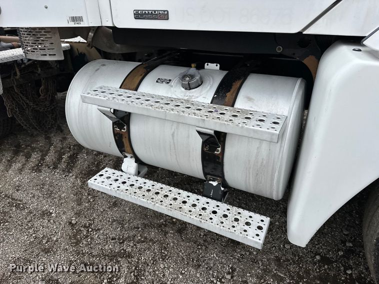 image for item EG1639 2009 Freightliner  Century Class S/T semi truck