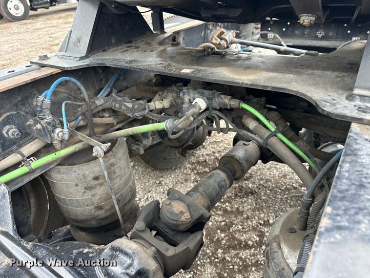 image for item EG1639 2009 Freightliner  Century Class S/T semi truck