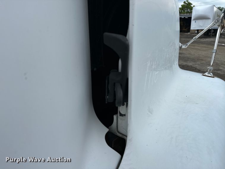 image for item EG1639 2009 Freightliner  Century Class S/T semi truck