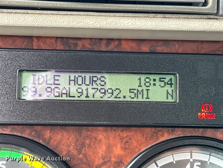 image for item EG1639 2009 Freightliner  Century Class S/T semi truck