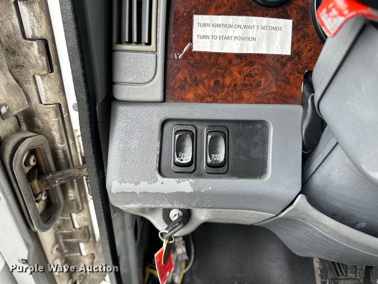 image for item EG1639 2009 Freightliner  Century Class S/T semi truck