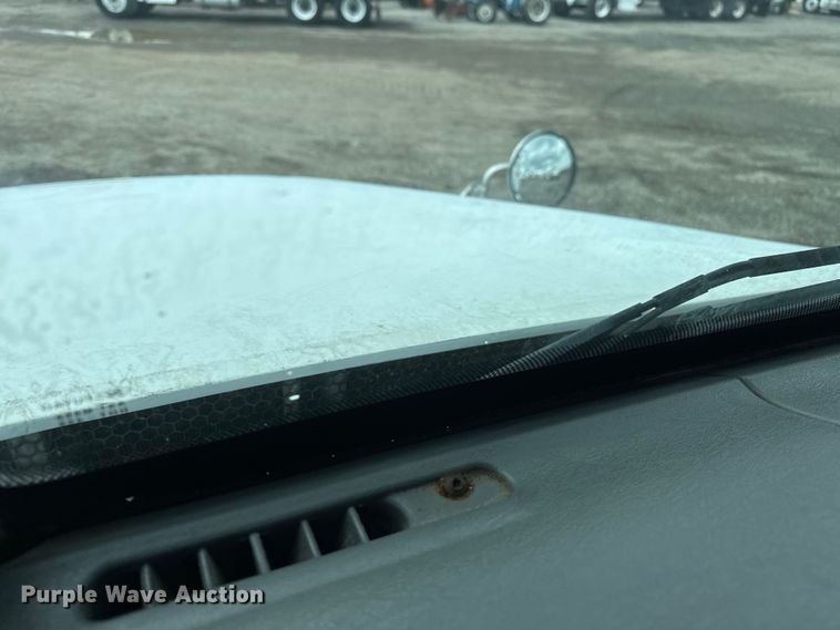 image for item EG1639 2009 Freightliner  Century Class S/T semi truck